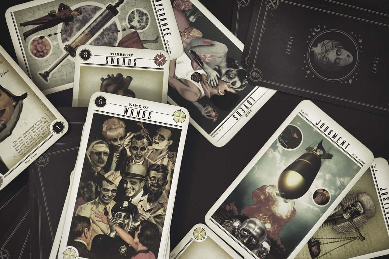 Intuitive Tarot Card Reading – Soul-Aligned Guidance for Clarity & Insight.